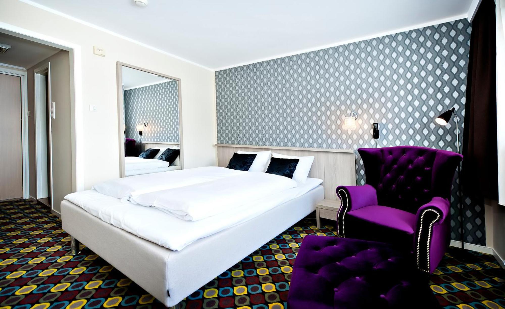 Double Room with Lake View