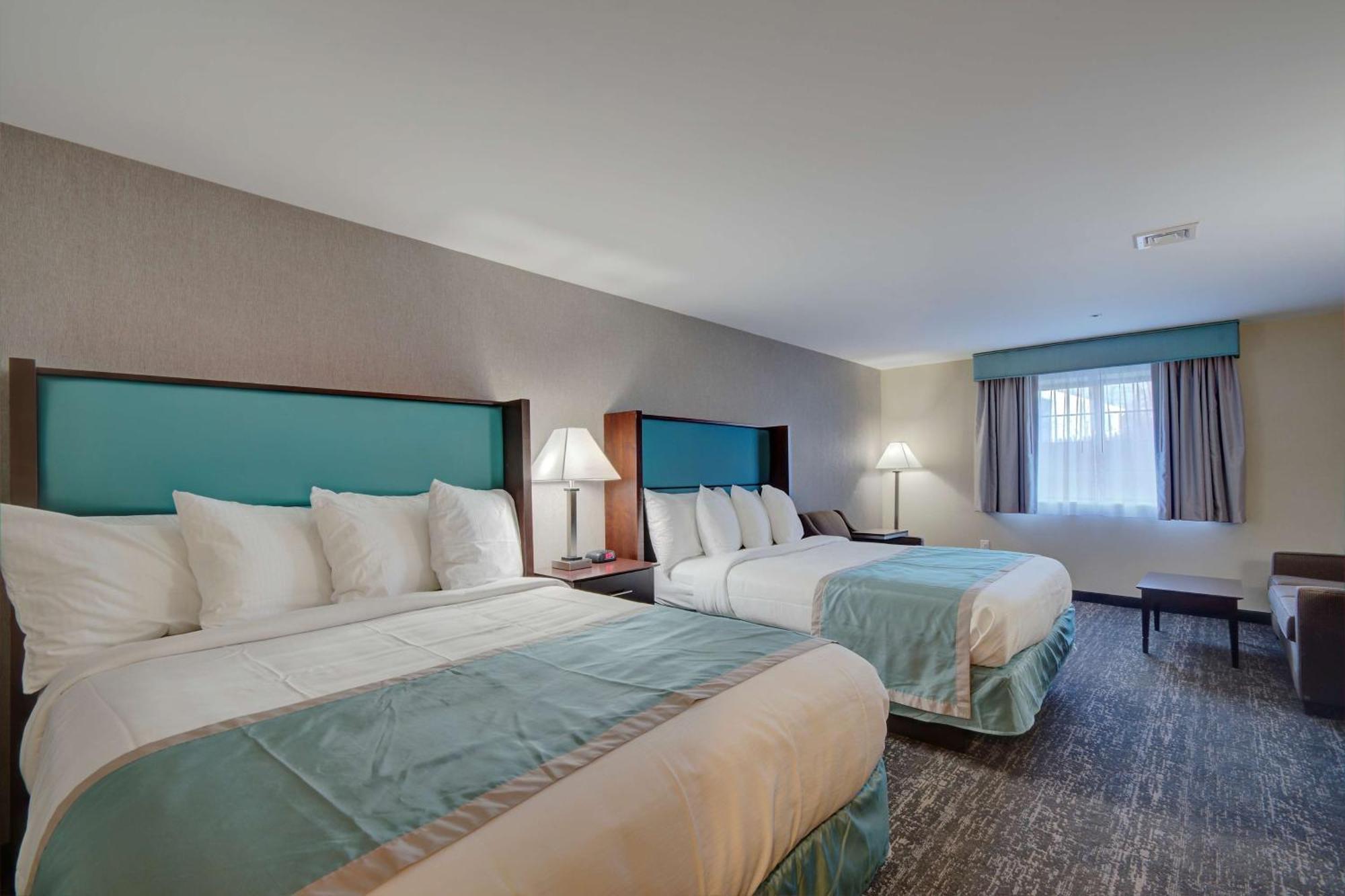 Queen Room with Two Queen Beds and Sofa Bed - Non-Smoking