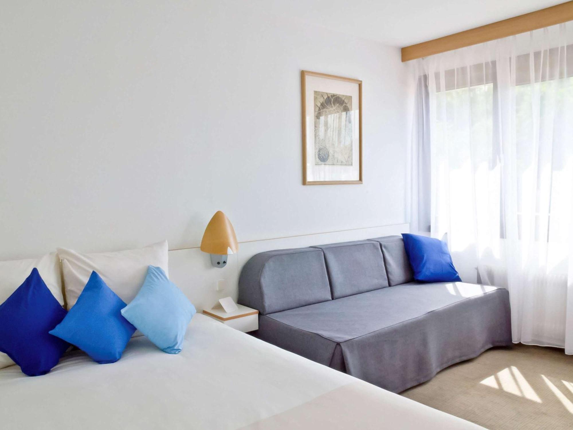 Standard Double Room with Sofa