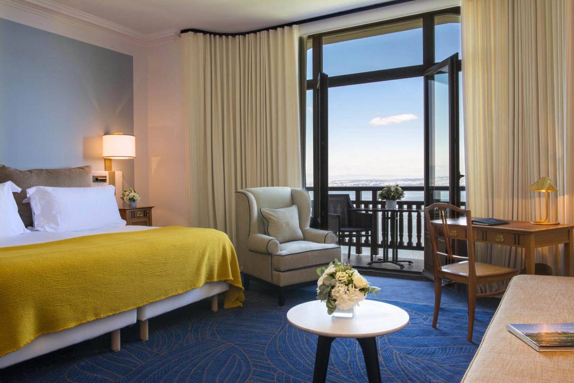 Deluxe Residence Room - Lake View