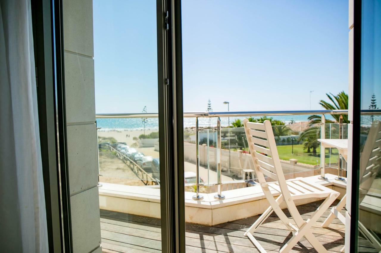 Doppelzimmer mit Balkon und Meerblick