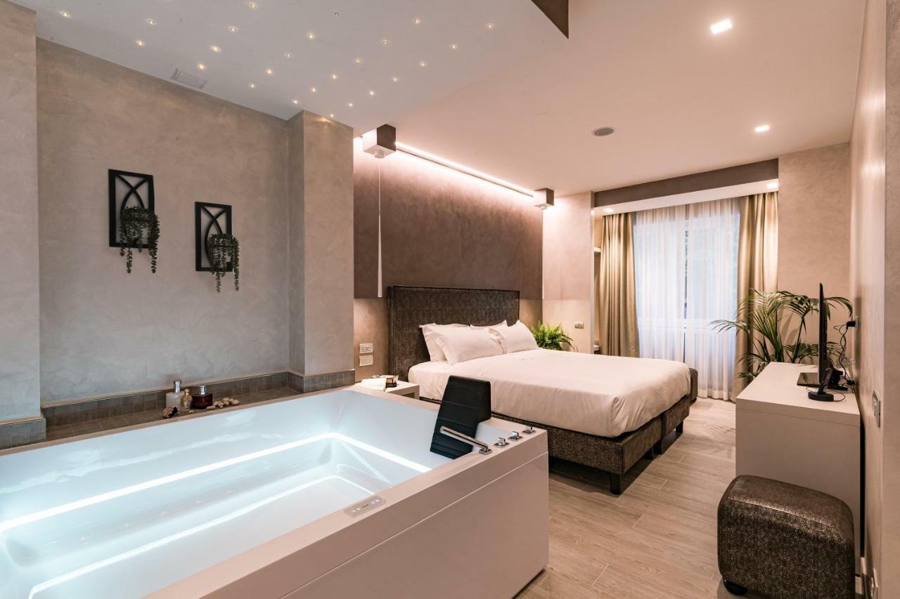 Suite de Luxe avec Baignoire Spa et Jardin