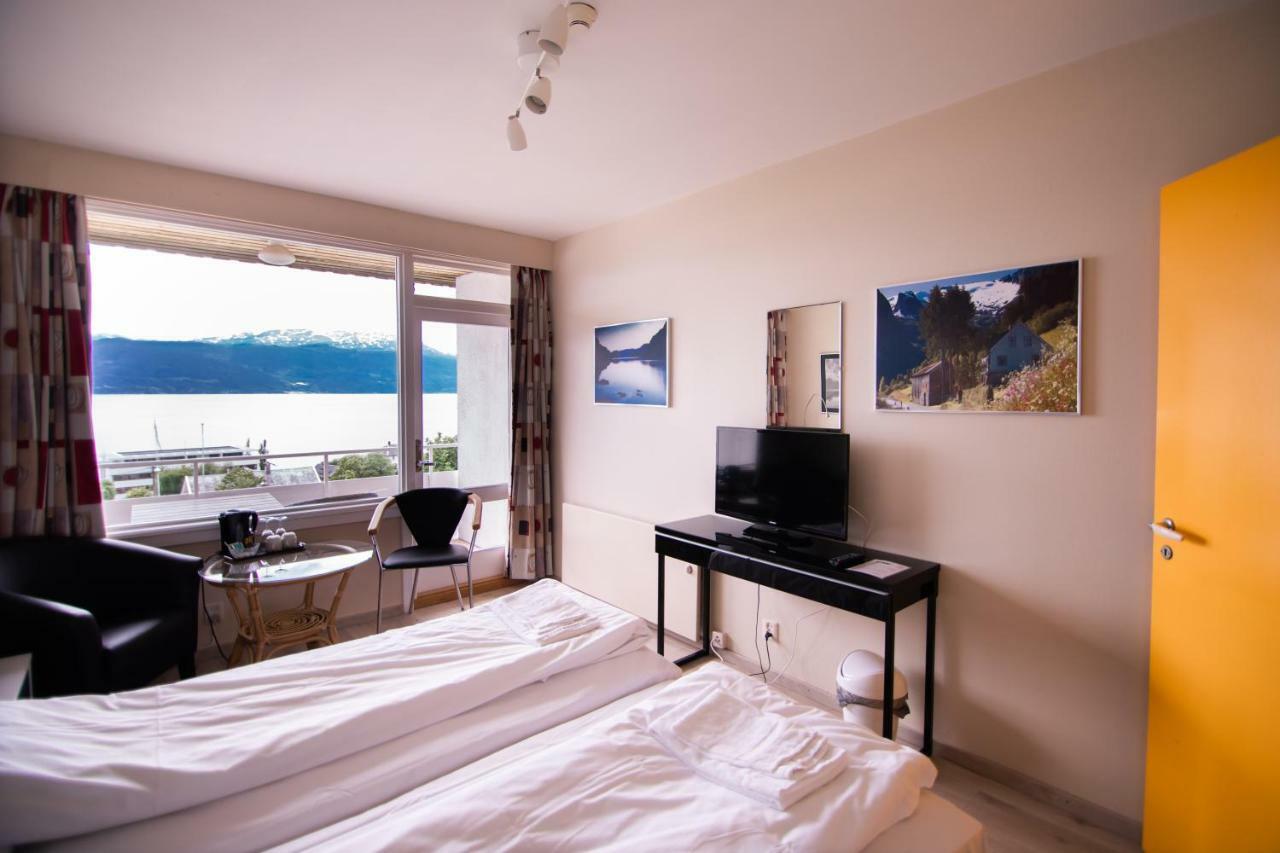 Double Room with Balcony and Sea View