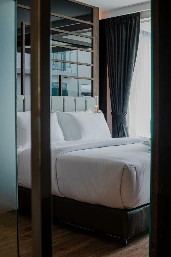Rak Suite Room with Kitchenette No Balcony - No View