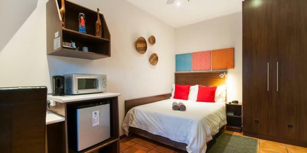 Single Room with Garden View