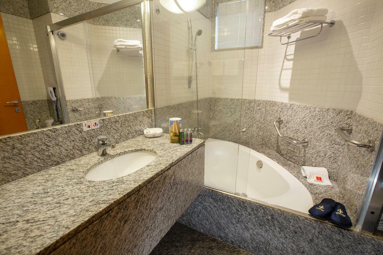Premium Tweepersoonskamer met 2 Aparte Bedden