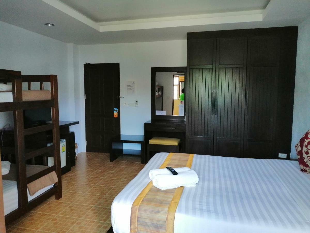 Standard Quadruple Room