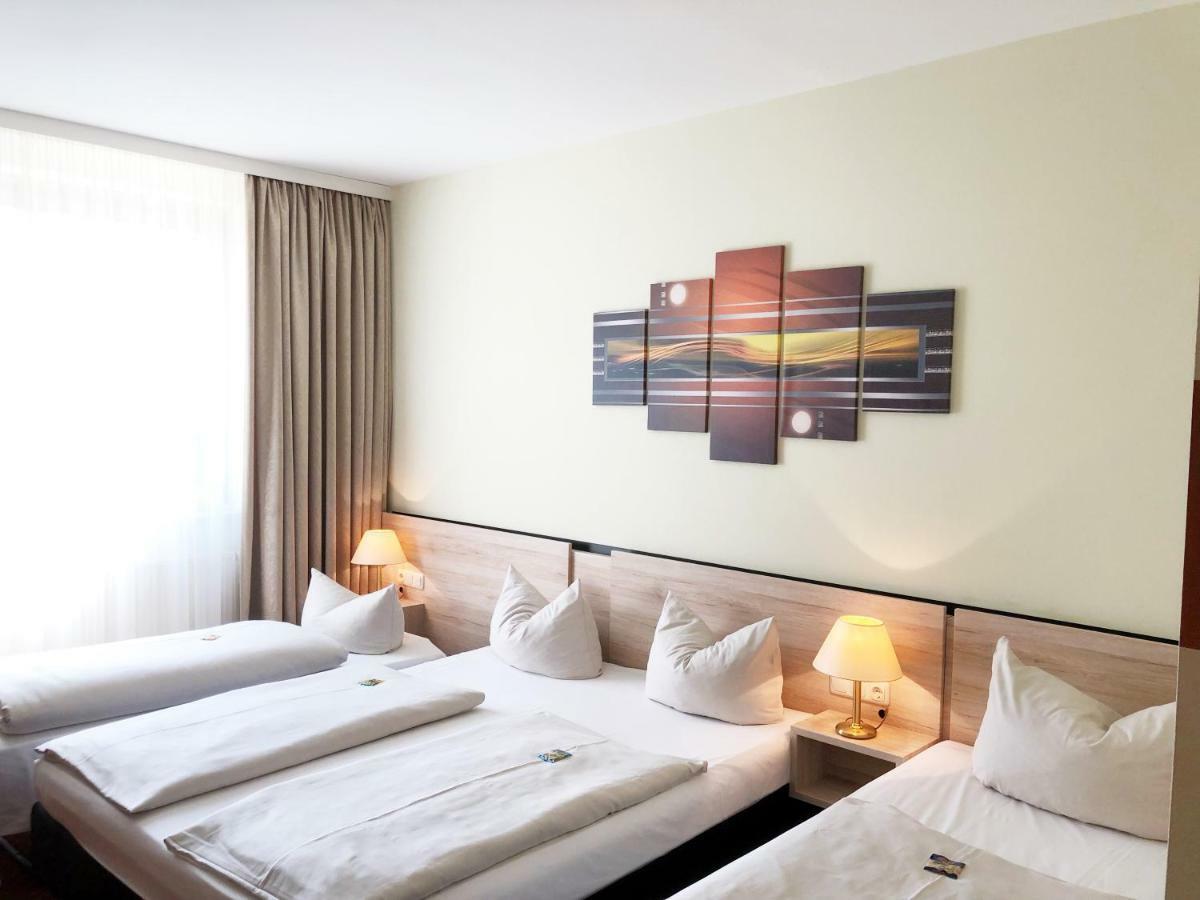 Superior Family Room (2 Adults + 2 Children)