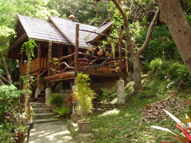 Deluxe Bungalow with Sea View - AC Room