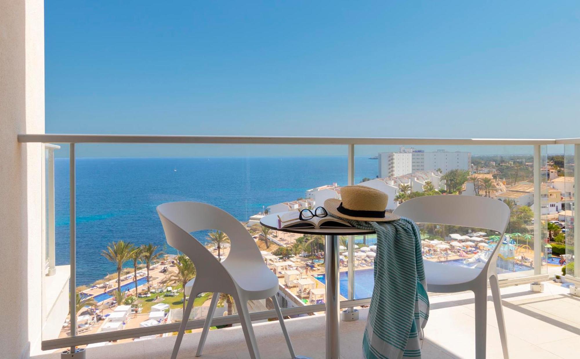 Premium Room with Sea View
