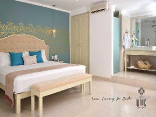 Luxury Junior Suite