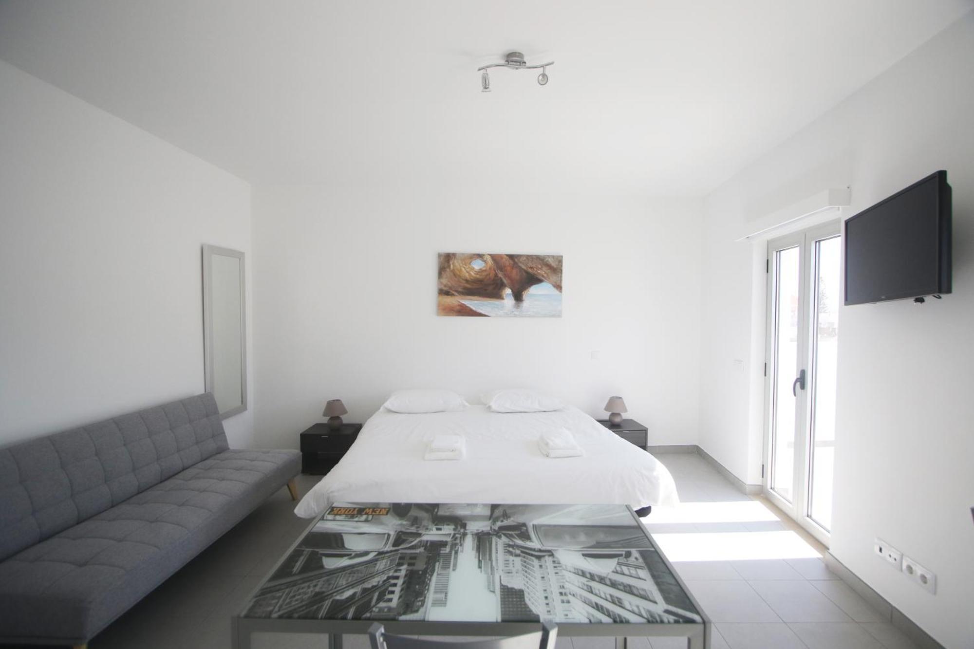 Double or Twin Room with Private Bathroom