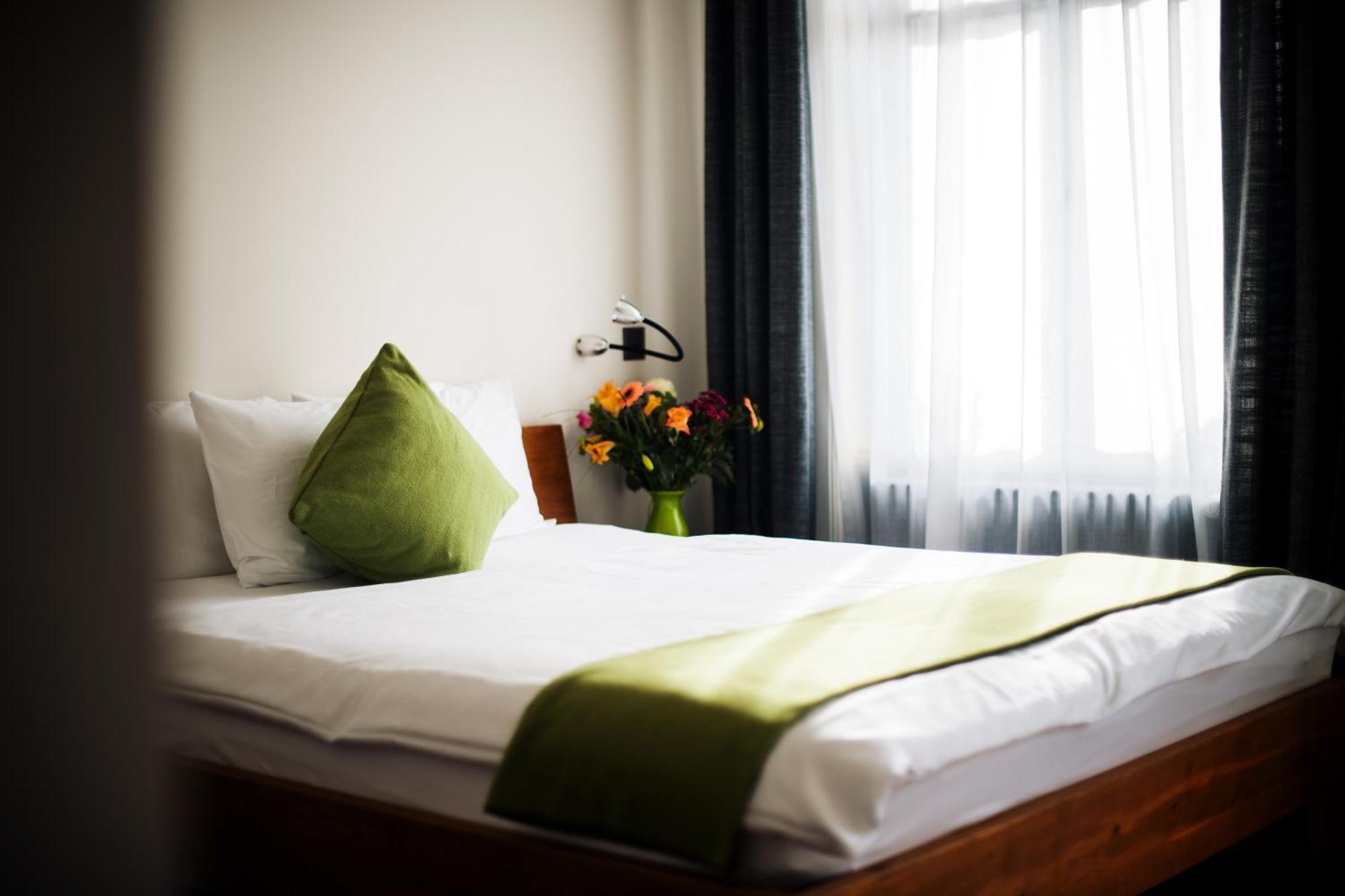 Premium Double Room with Balcony,850167548:JPEG