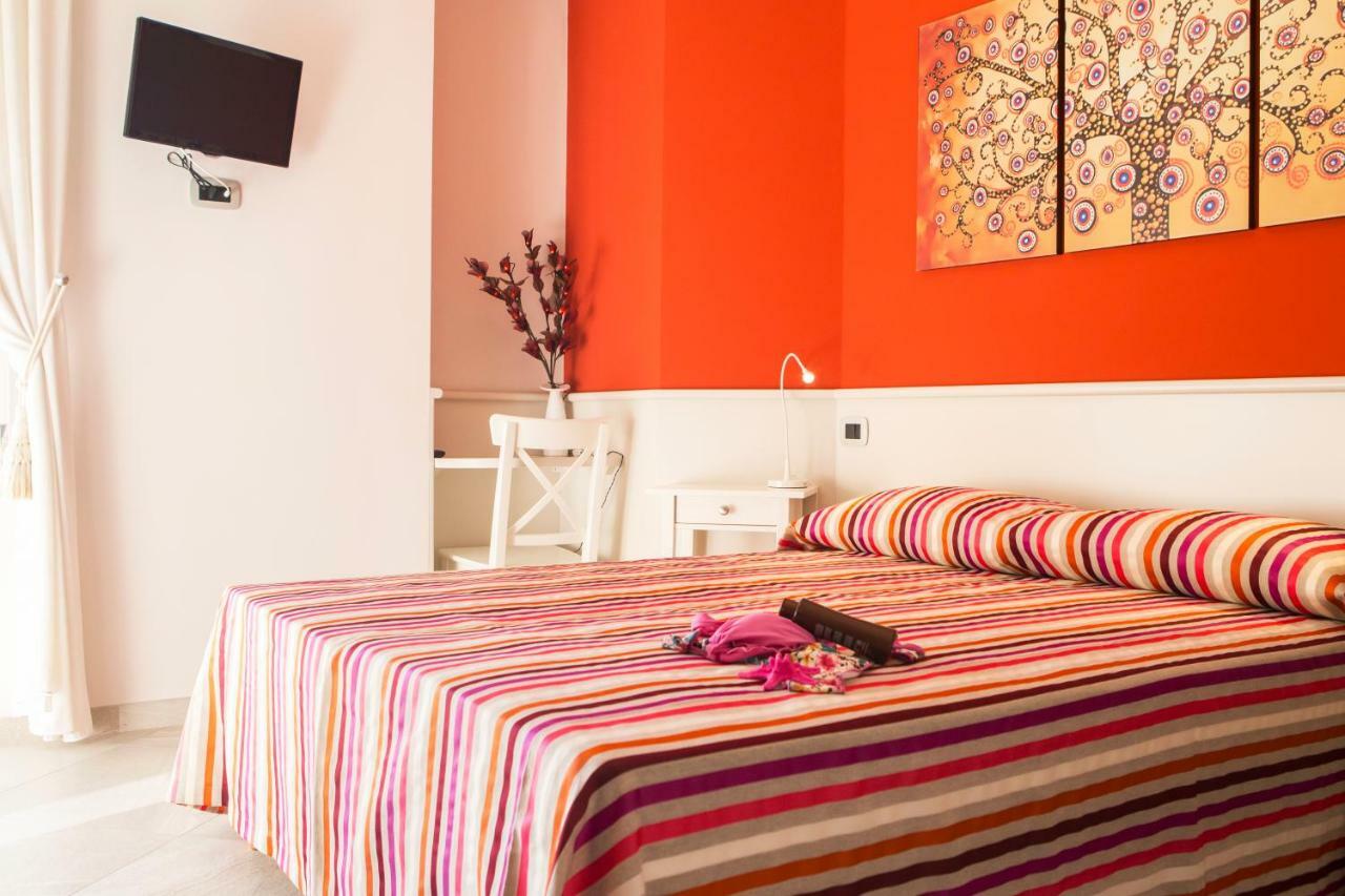 Double or Twin Room with Sea View