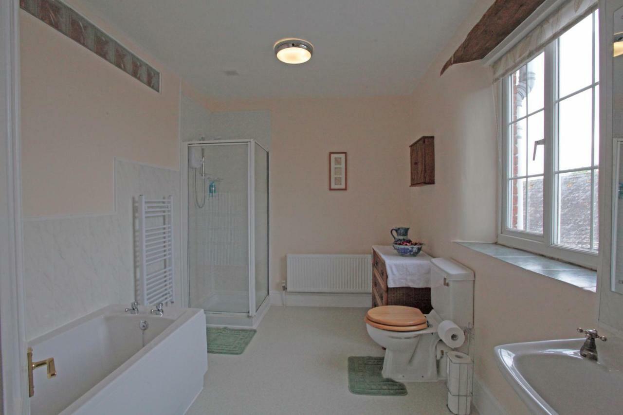 Double or Twin Room with Bathroom