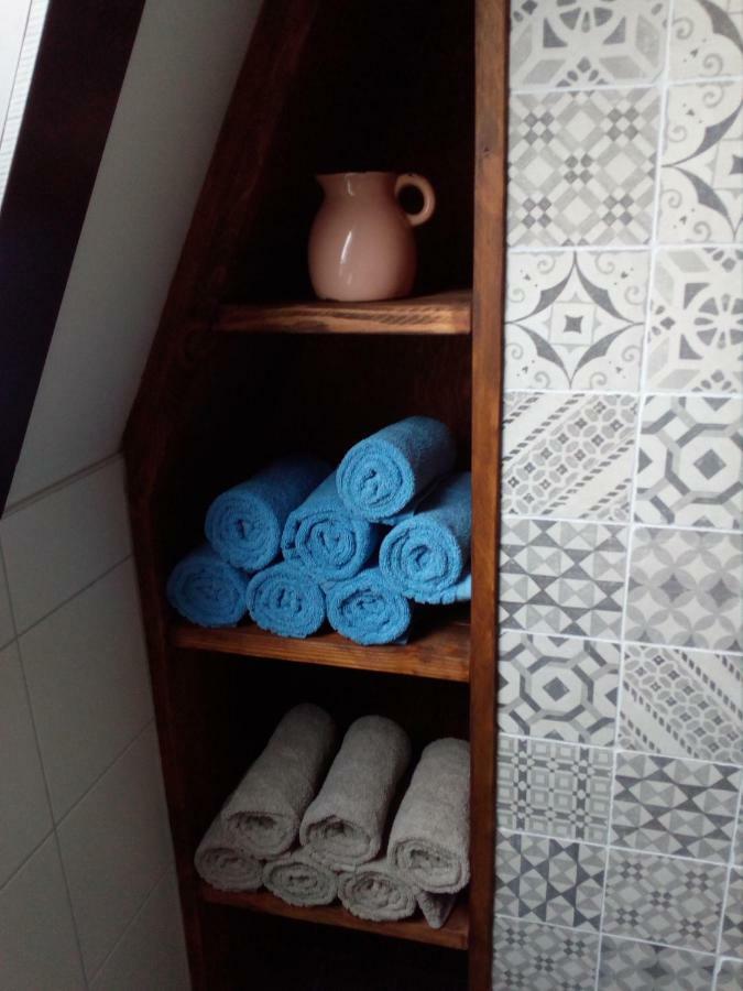 Standaard Tweepersoonskamer met Gedeelde Badkamer