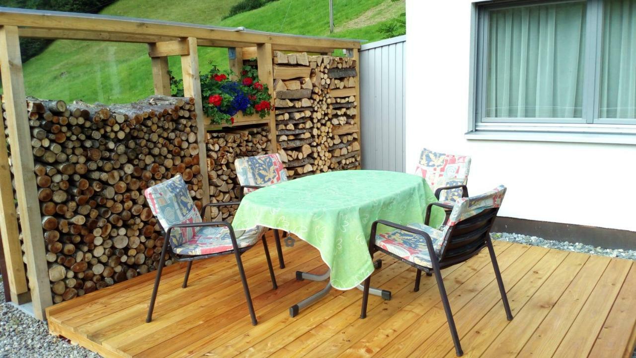 Standard Zweibettzimmer mit Bergblick