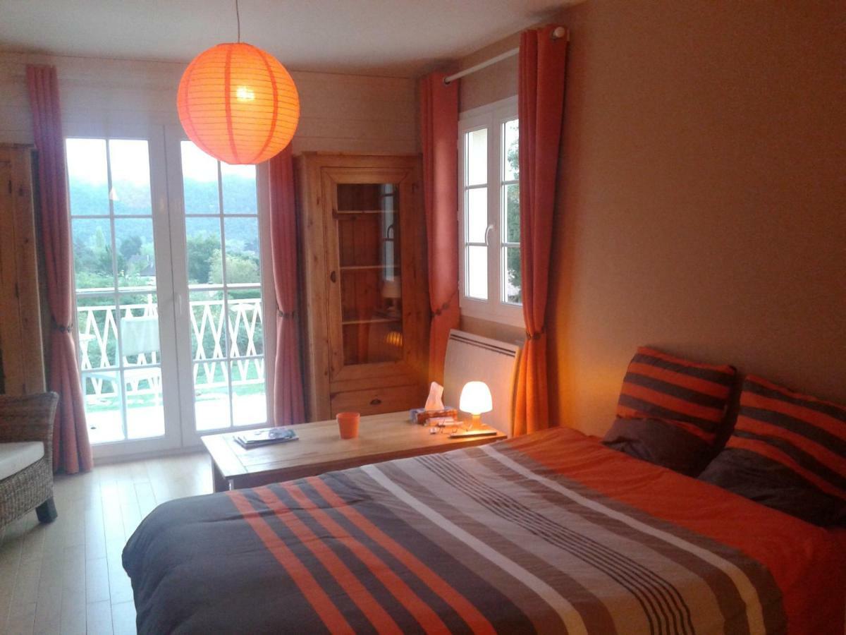Chambre Double - Vue sur Piscine