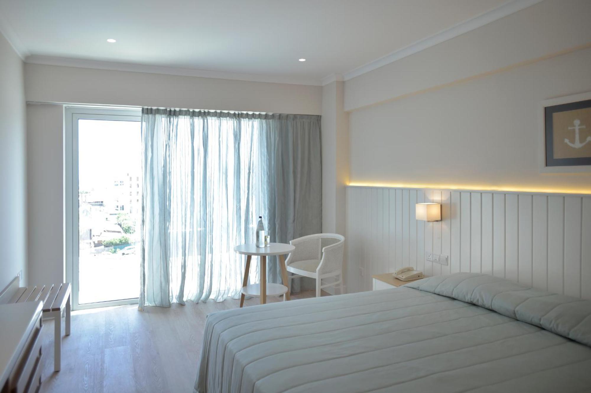 Inland View Room,974318368:JPEG