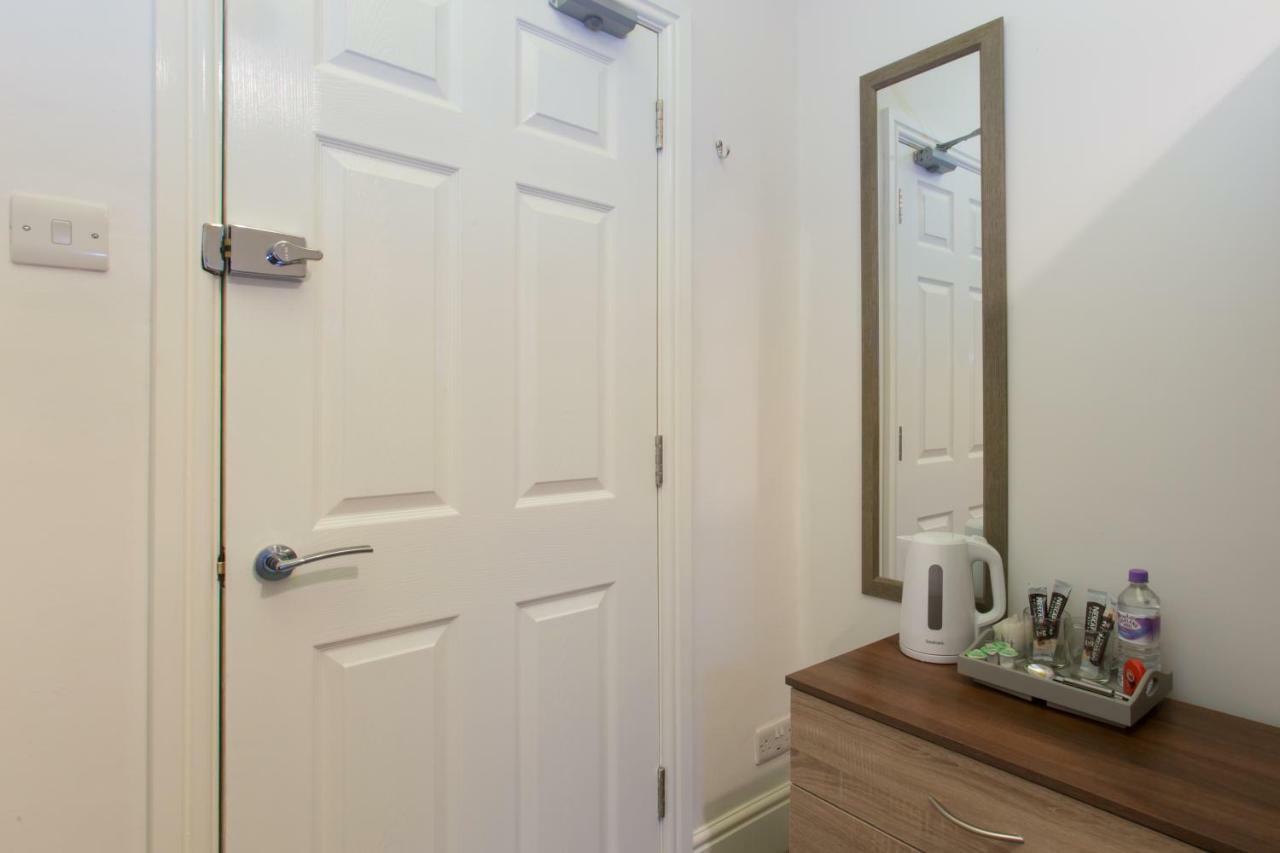 Single Room Private Bathroom,857785130:JPEG