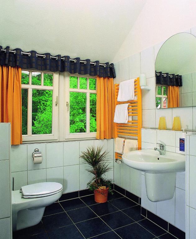 Doppel- oder Zweibettzimmer