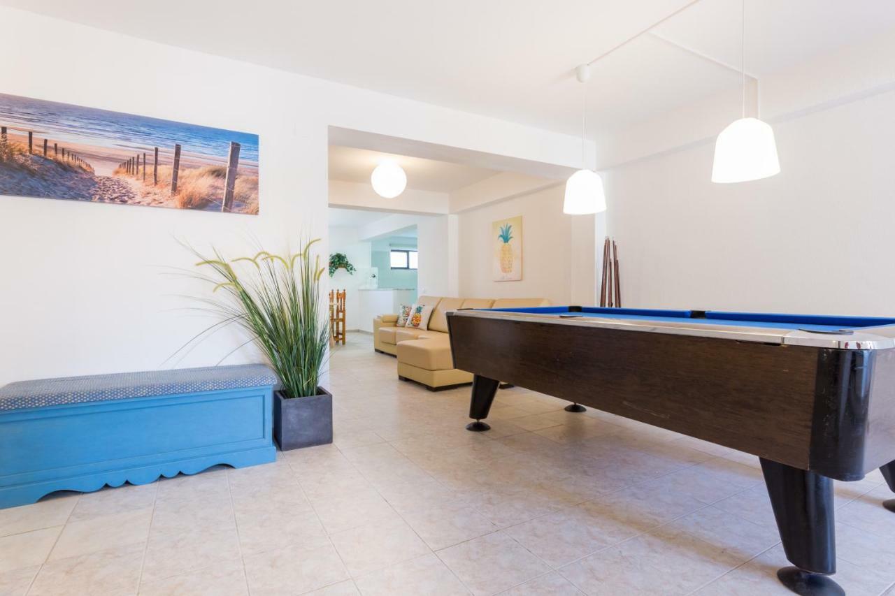 8-Bed Mixed Dormitory Room