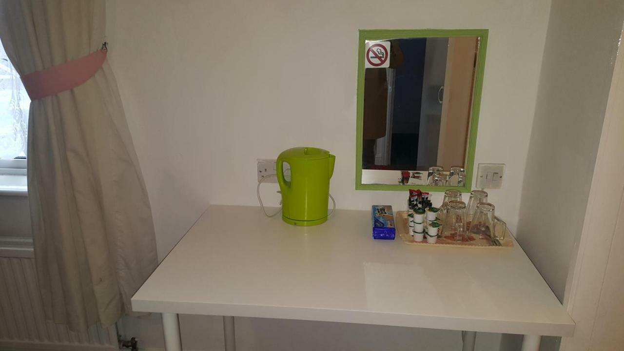 Family Room,1644451498:JPEG