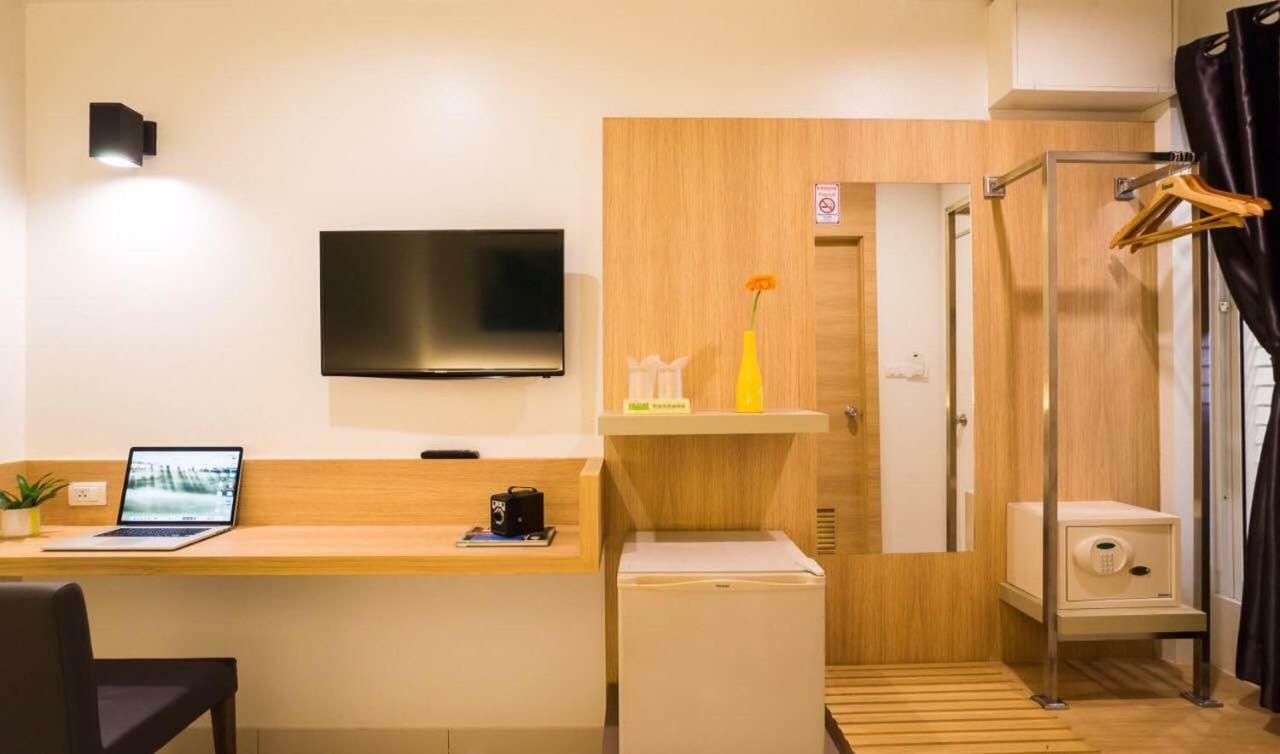 Queen Room with Balcony