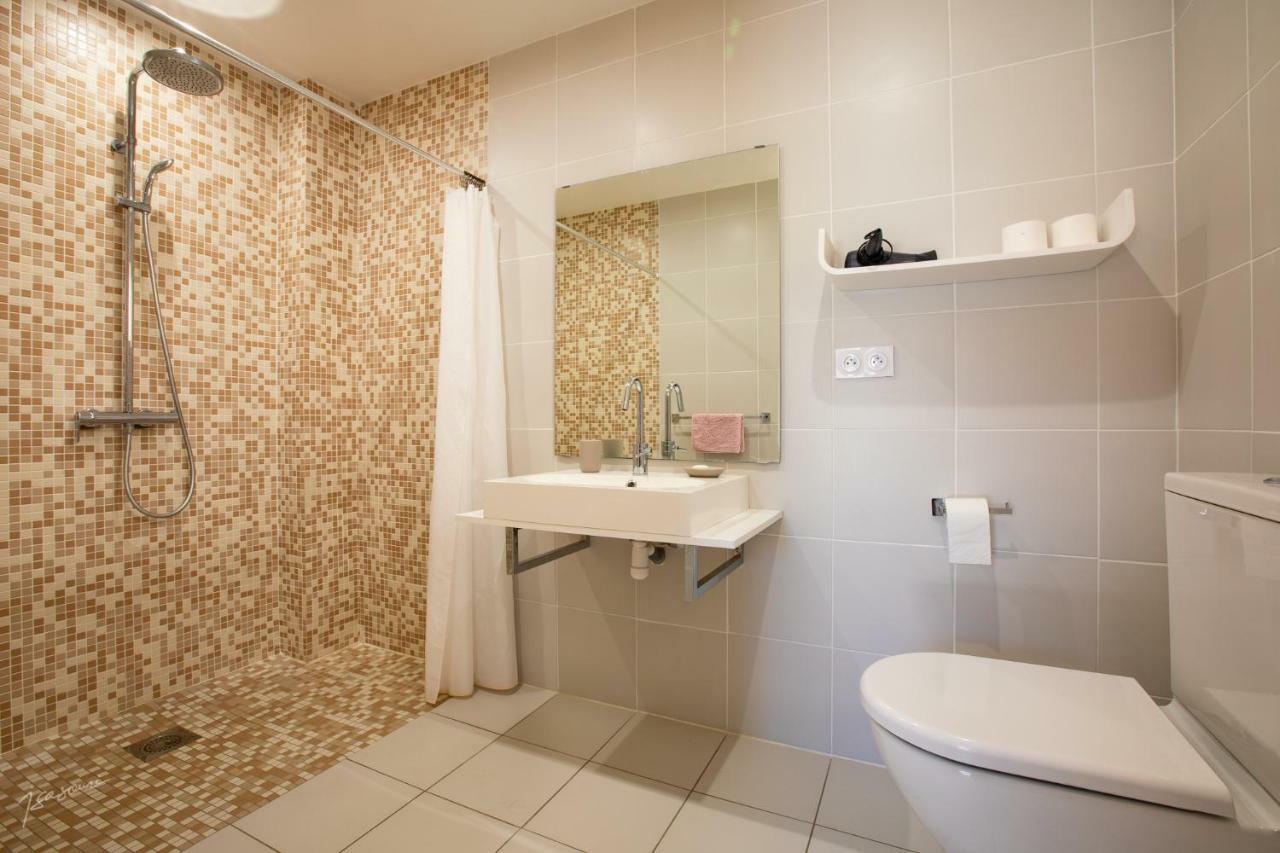 Suite avec Douche à l'Italienne au Rez-de-Chaussée