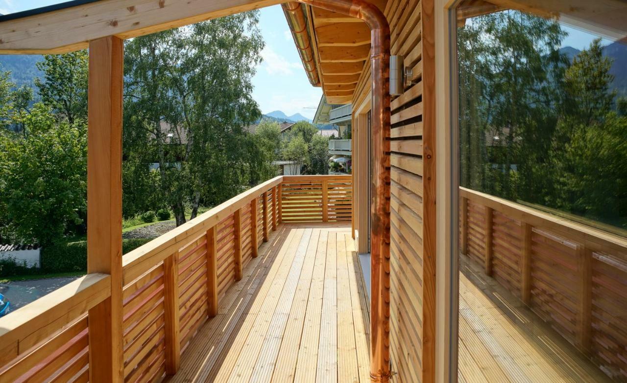 Suite mit Kingsize-Bett und Balkon
