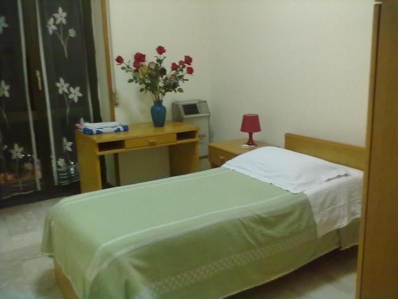 Single Room with Shared Bathroom