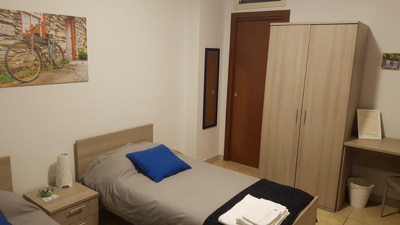 Chambre Lits Jumeaux avec Salle de Bains Privative