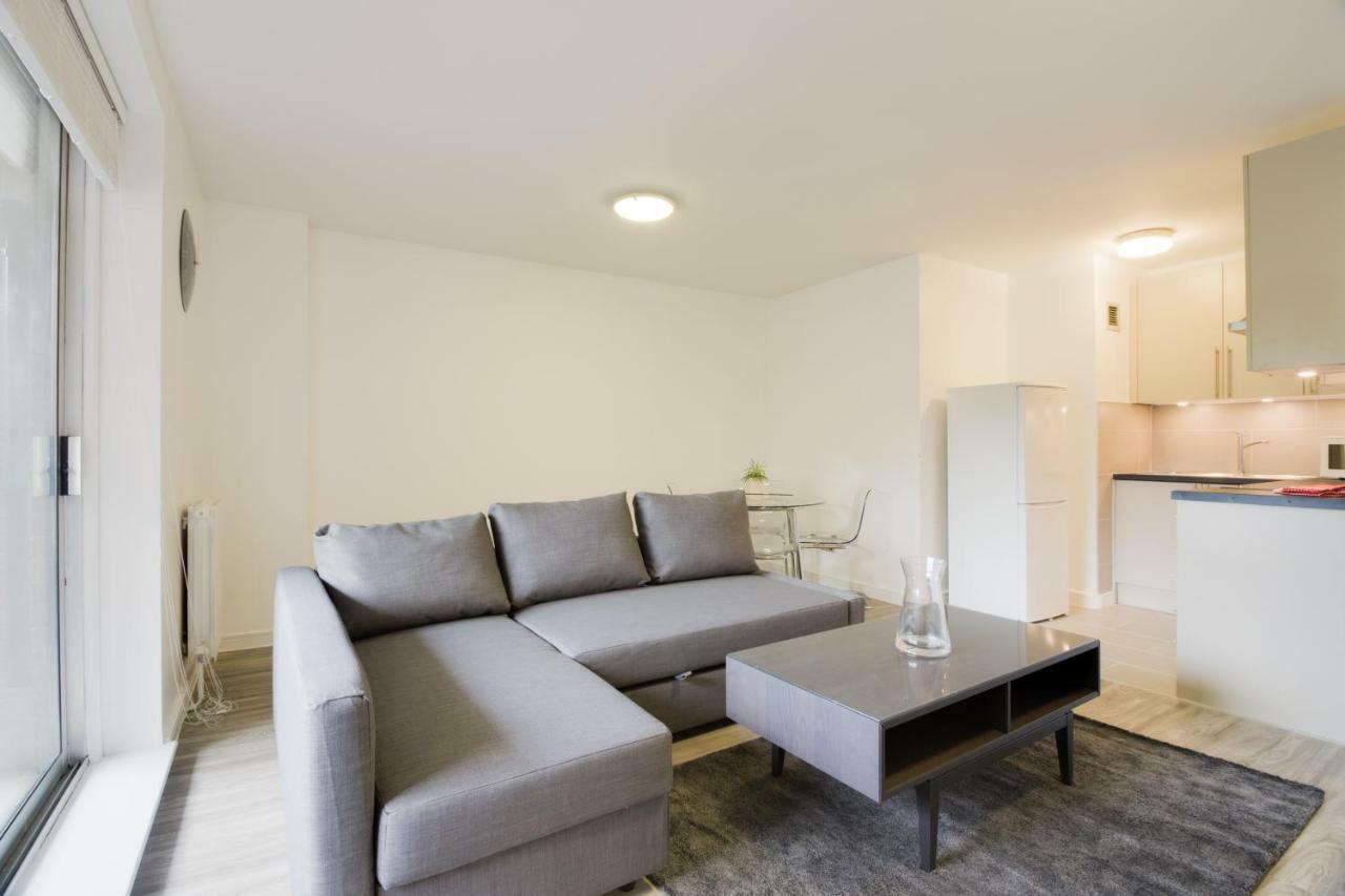 Superior One-Bedroom Apartment with Balcony,940011694:JPEG