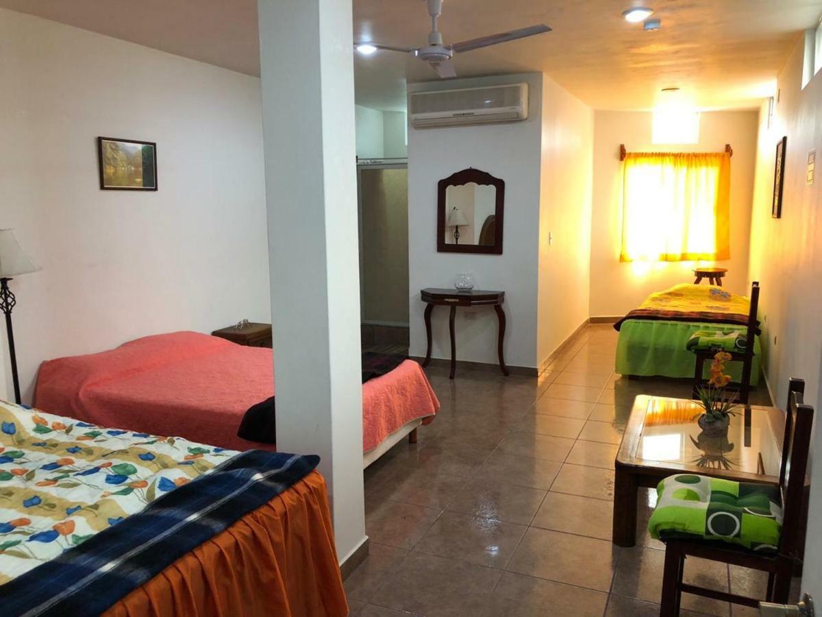 Habitación Familiar con baño privado