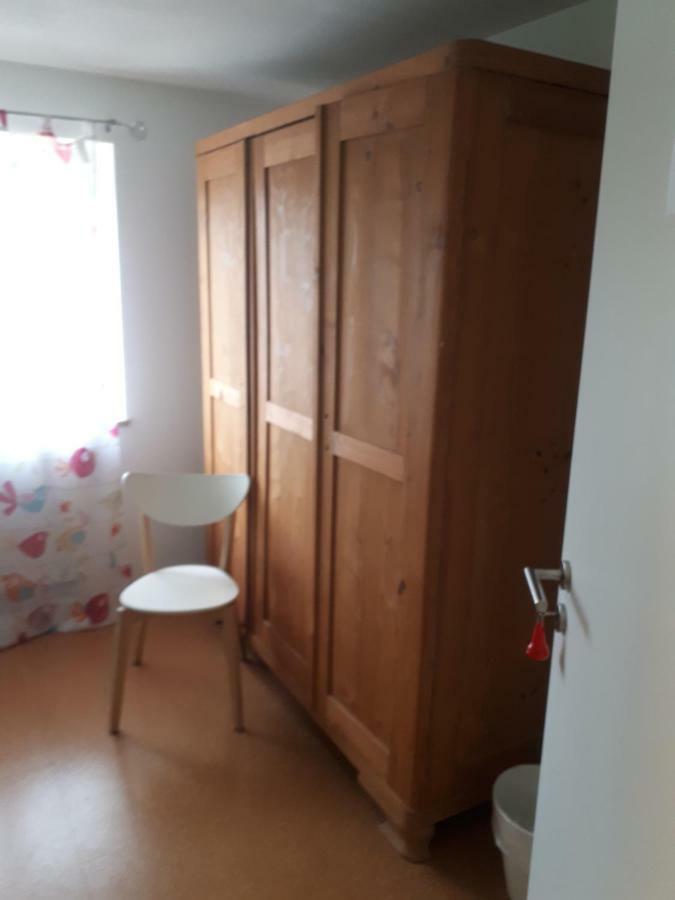 Einzelzimmer mit Gemeinschaftsbad