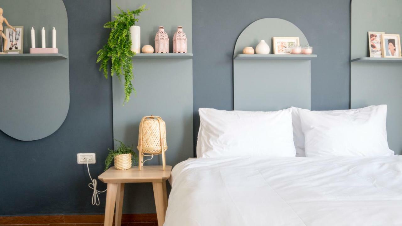 Queen Room with Shared Bathroom