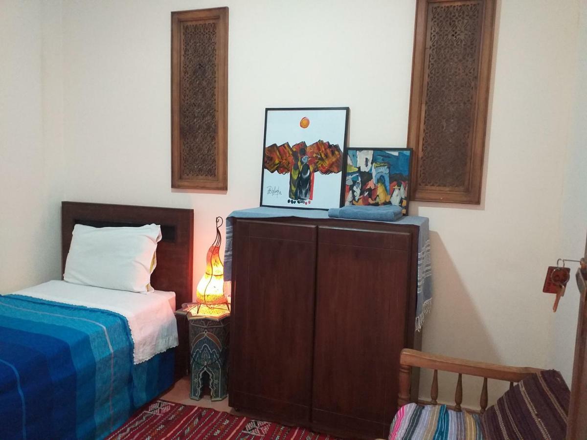 Chambre Simple avec Salle de Bains Commune