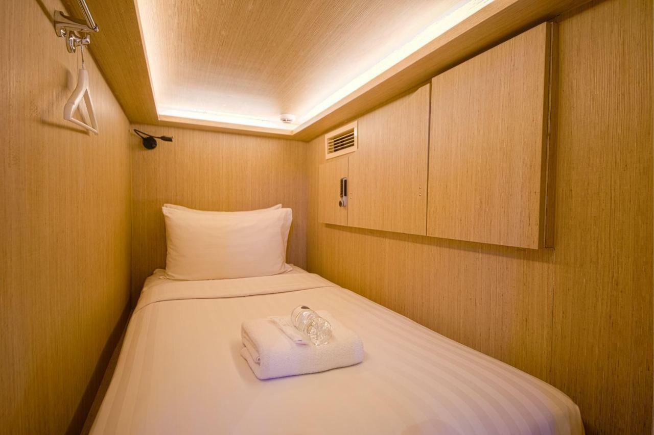 Capsule Lit Simple dans Dortoir pour Femmes