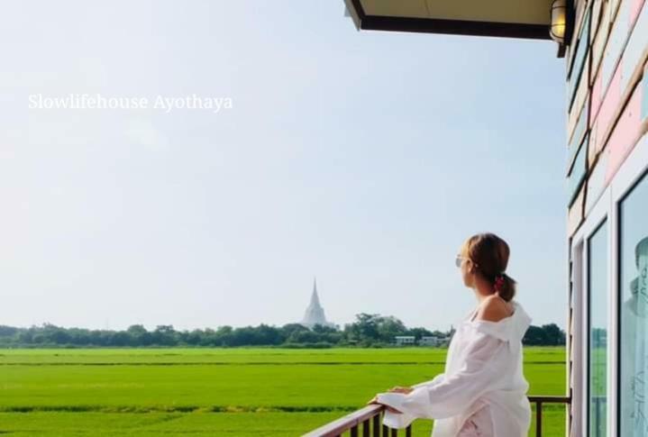 ห้องเตียงควีนไซส์พร้อมระเบียง