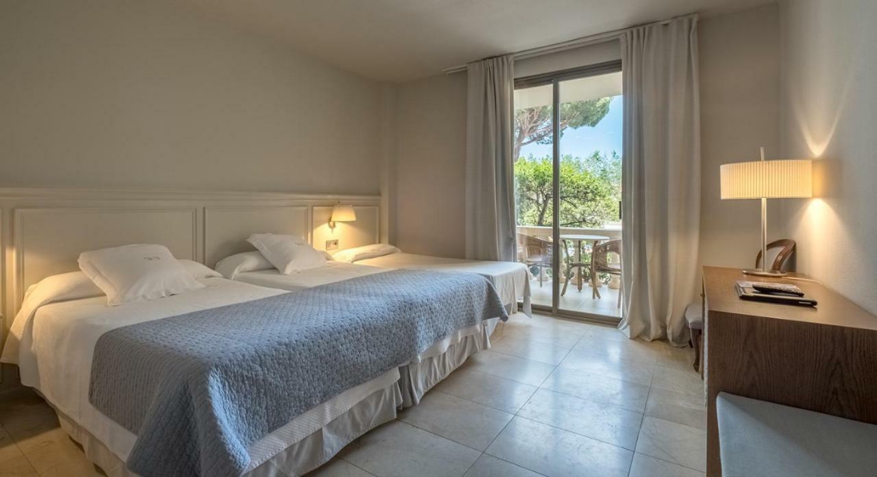 Triple Room with Pool View