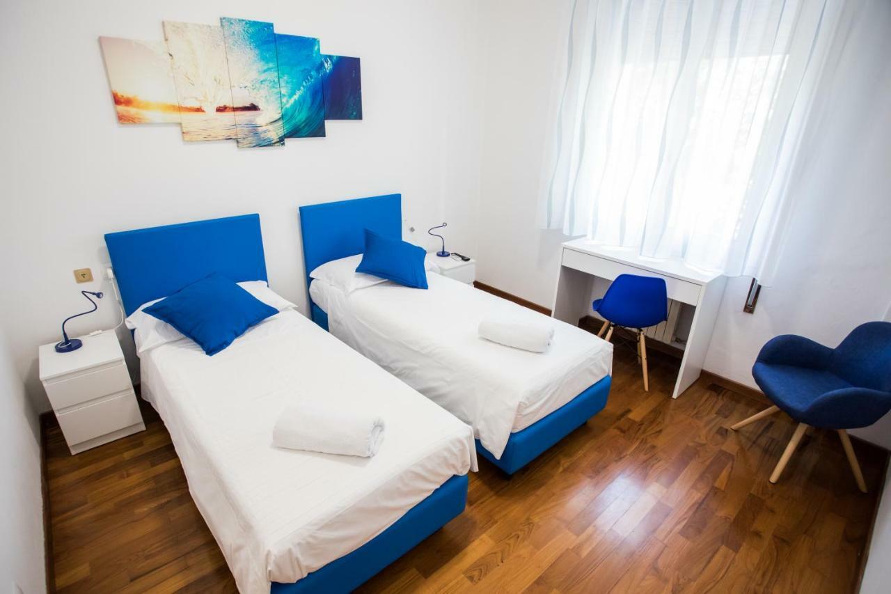 Doppel-/Zweibettzimmer mit eigenem Bad