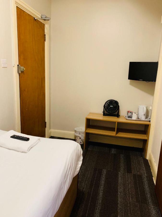 Budget Single Room