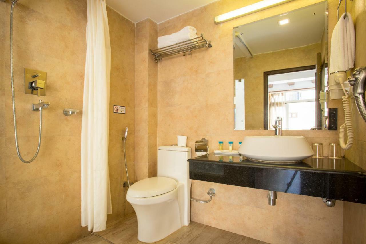 Boutique Twin Room with 24 hours Check-In, 20% off on First Spa Treatment & One-Way Complimentary Airport Transfer