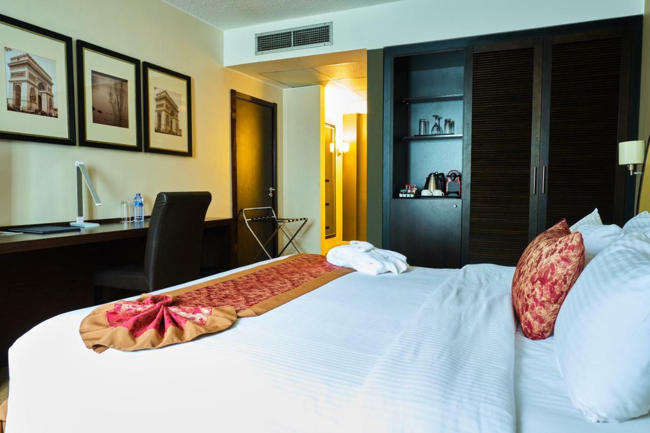 Standard King Room