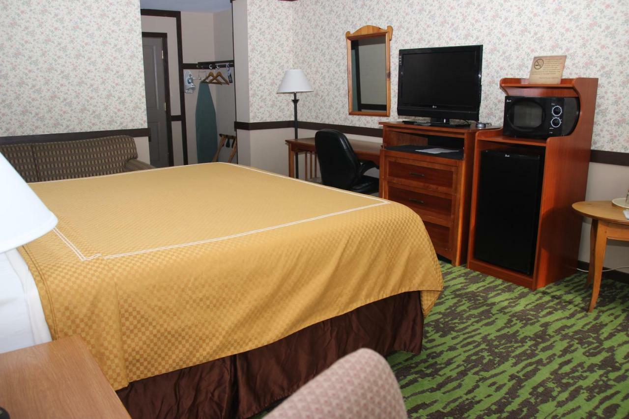 King Room with Balcony