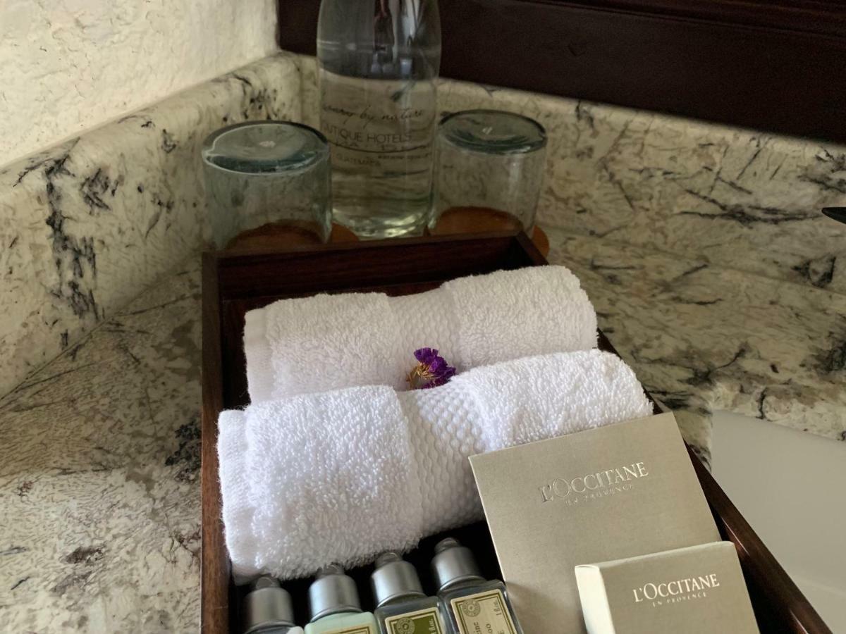 Deluxe Queen Suite