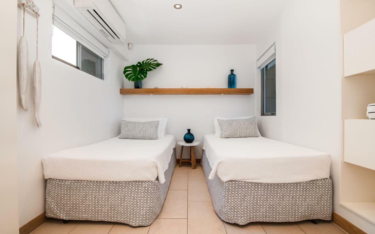 Three-Bedroom Spa Ocean/Hinterland View