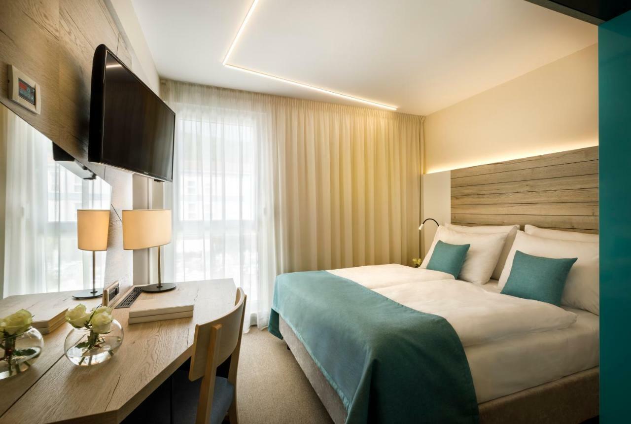 Standard Family Room (2 Adults + 2 Children)