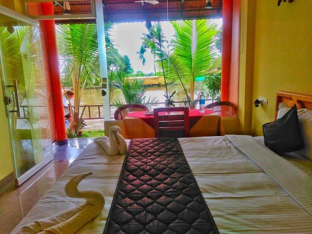 King Room with Lake View