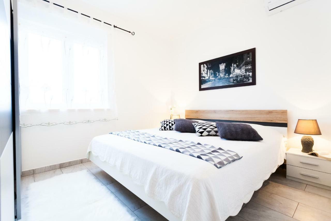 Deluxe Double Room Without Kitchen